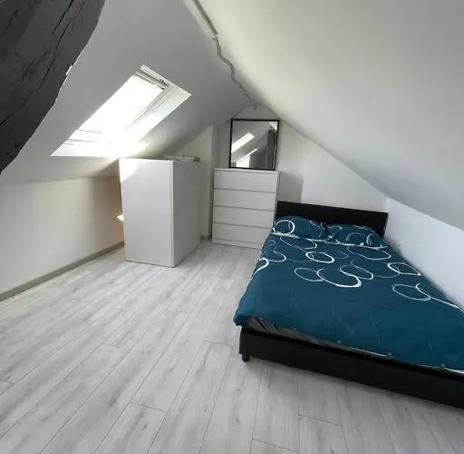 Hyper Centre Place Du Vieux Marché Rouen